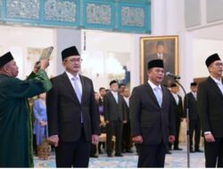 Enam Dubes LBBP RI Resmi Dilantik Presiden Prabowo di Istana Negara